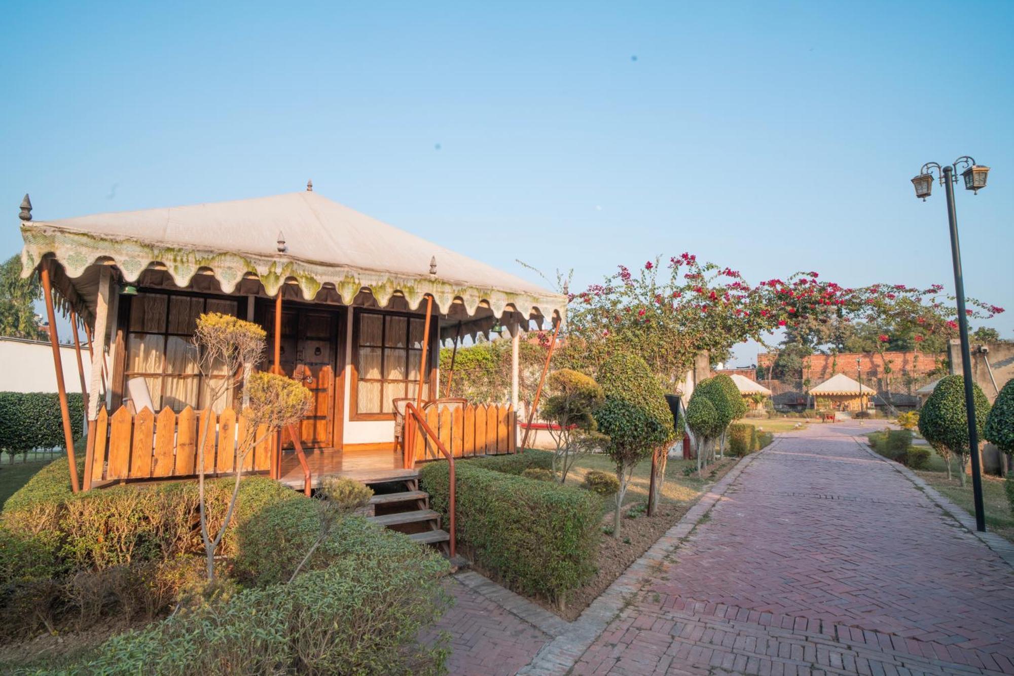 Om Vilas Benares, Varanasi Ngoại thất bức ảnh